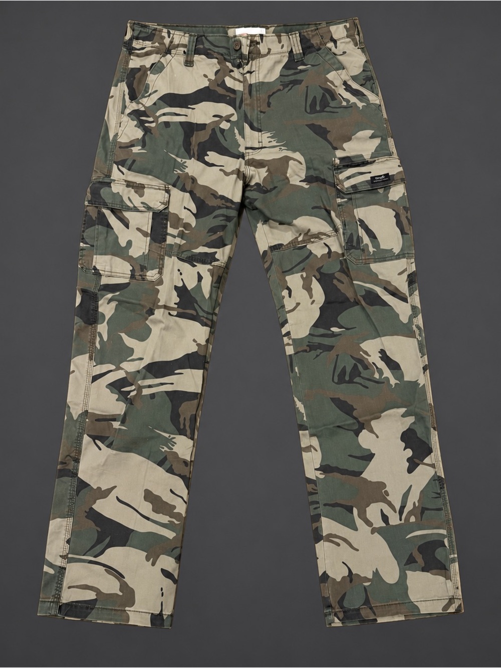 Wrangler Men's Woodland Camo Cargo Pants - Green & Tan Size 38x34